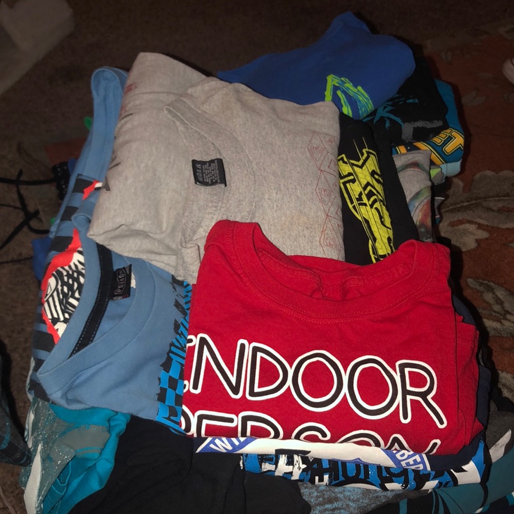 Numerous Boys XL TShirts With A Few Large Sizes